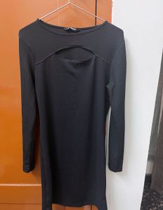 Chic Black Cutout Long Sleeve Dress