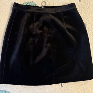 H&amp;M - Black Velvet Mini Skirt with Zipper