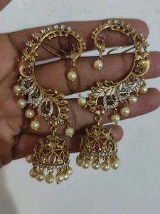 Exquisite Jhumka Earrings with Pearls