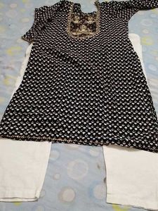 Elegant Black &amp; White Embroidered Kurti Set of 2