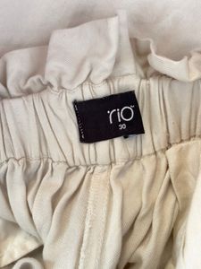 ✨SALE✨Beige shorts