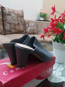 Grey Sandals (Women's)