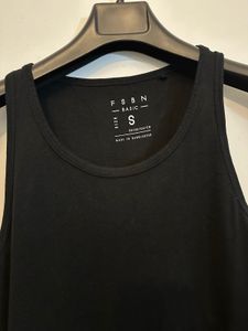 Basic Black Tank Top 🇩🇪