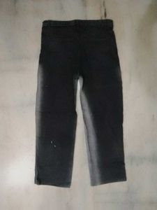 Stylish Baggy Jeans (Size 32)