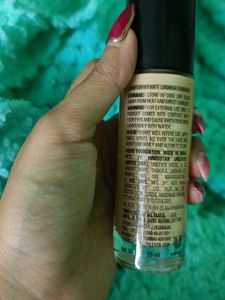 Lakme Forever Matte Foundation