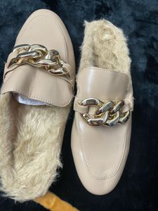 Chain Detail Fur Lined Loafers