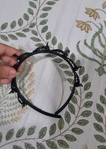 Black Hairband with Clips