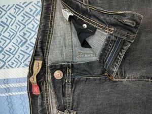 Stylish Cuffed Denim Shorts