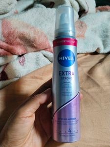 Nivea Extra Strong Styling Mousse