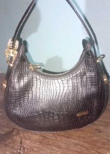 Chic Black Shoulder Bag