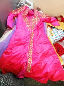 Embroidered Pink Kurta Set