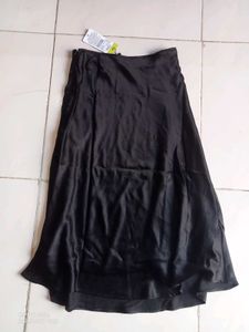 New Satin Skirt 🖤
