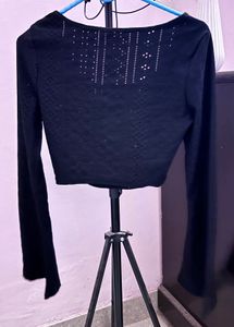 Chic Black Bell Sleeve Crop Top
