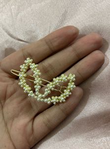 2x Pearl &amp; Star Hair Clips Set