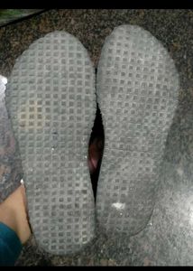 sandals/ sequence/ flip flop