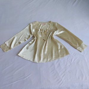 Elegant vintage Satin top✨️✨️