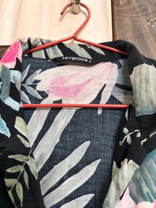UNISEX Stylish Black Tropical Print Shirt