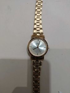 Elegant Gold-Tone Women's Watch