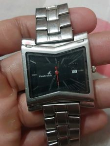 Fastrack Silver Analog Watch, Battery needed