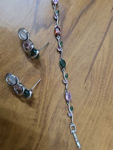 viral Braclet and Earnings set
