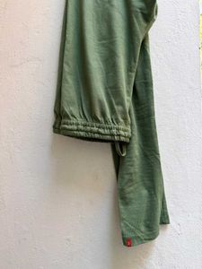 W Green leggings