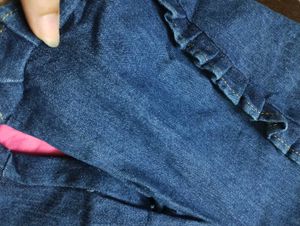 Cute Pink Graphic Tee With Denim Bottom