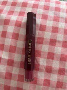 Lakme Hya Matte Lipstick