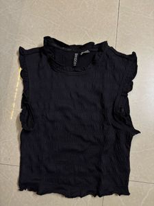 H&M Black Textured Ruffle Crop Top