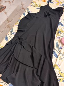 Chic latina Black Ruffle Maxi Dress