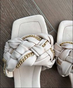Chic Chain Detail Heeled Mules