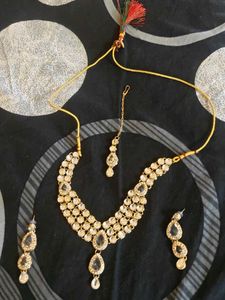 Necklace Set with Earring