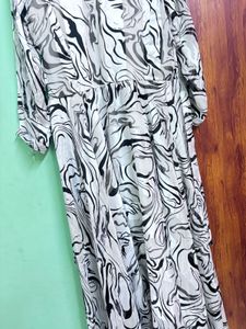 Elegant Beaded Neckline Kurta