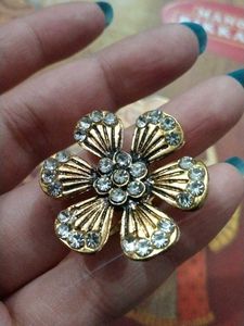 Vintage Flower Brooch with Rhinestones