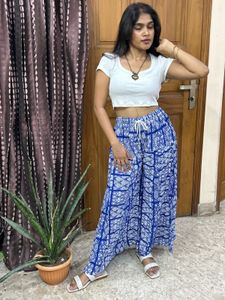 Stylish Blue & White Printed Palazzo Pants
