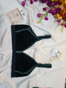 🇳🇿💫🎀Avid Black Sports Bra