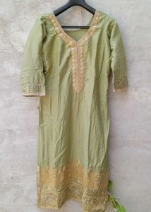 Classic Green & Gold: Desi Vibes Done Right!