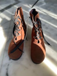 Brown Ankle Boots with Laces