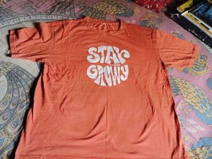 237. Orange oversized tshirt