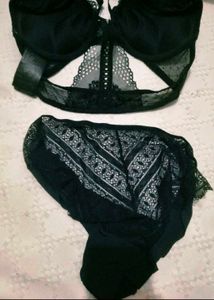 Black Lace Detail h&amp;m bra with brief 👍