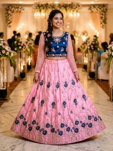 Stunning 💗Pink Embroidered Lehenga Choli