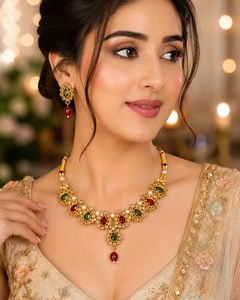 Trendy Elegant Gold Necklace & Earring Set