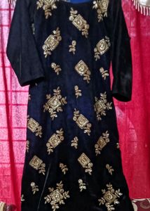 Last Offer 799🎉Velvet Kadhai Suit With Dupatta🎉
