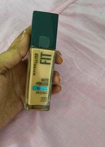Maybelline Fit Me Foundation Matte + Poreless