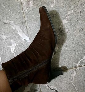 women solid block heeled boots