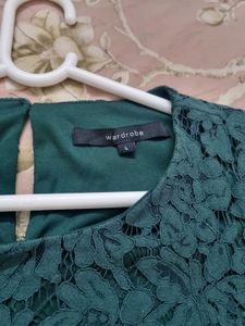Elegant Green Lace Puff Sleeve Top