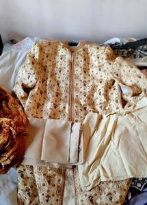 Men's Embellished Kurta/ shervani