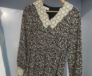 vintage style lace trim dress
