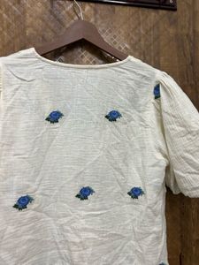 Cream Embroidered Tie-Front Top(Brand new )