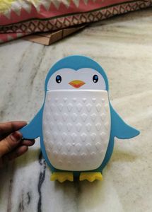 💙🩵Penguin Holder