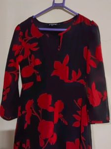 Harpa Black And Red Dress